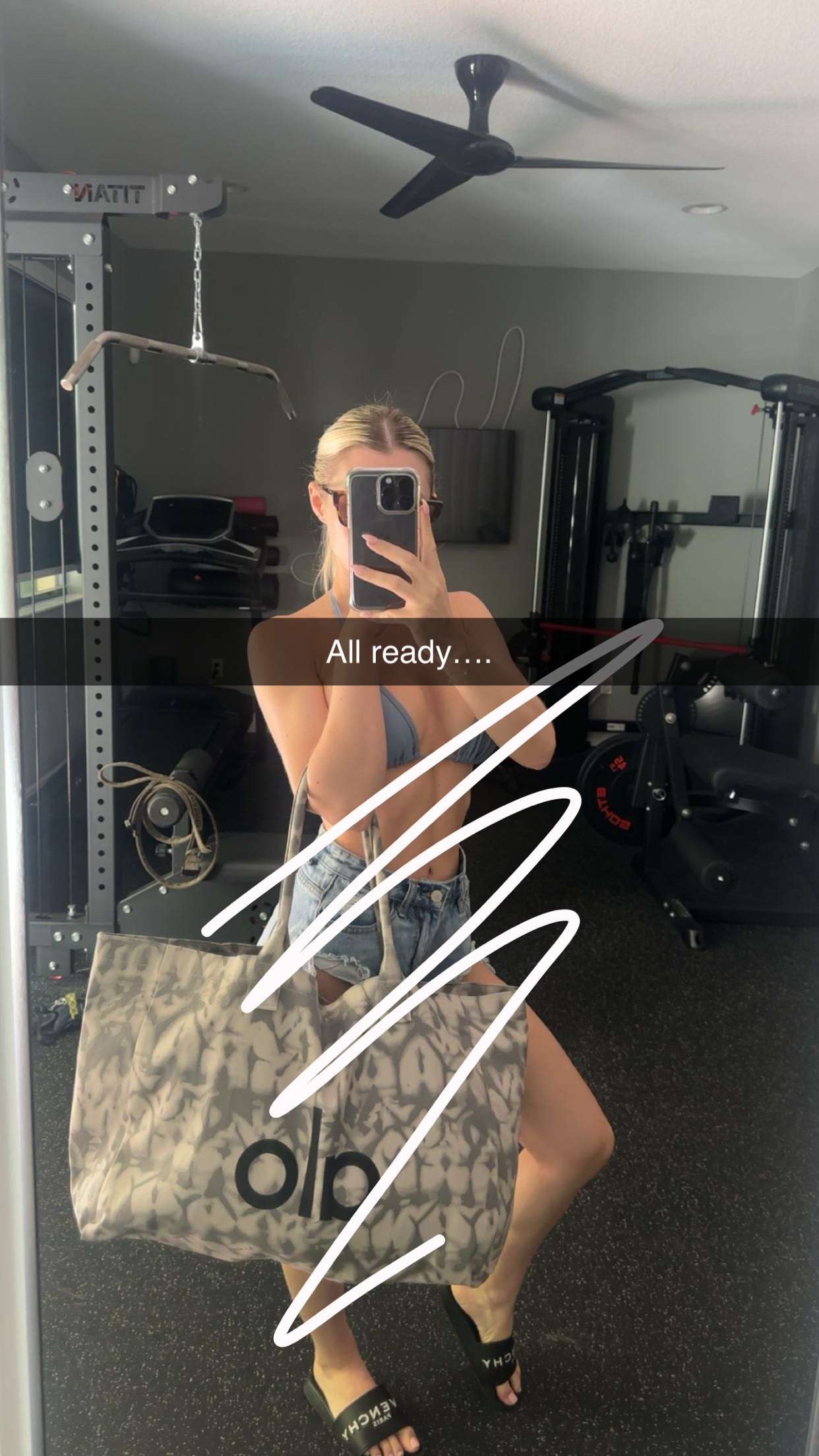 kylaayese snapchat image archive image