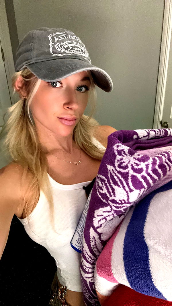 kylaayese image ~ Altpins