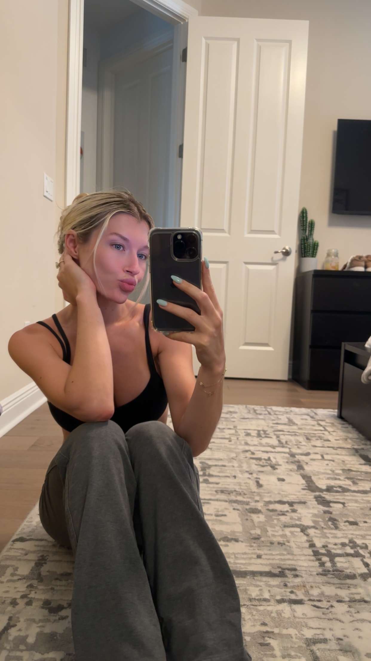 kylaayese snapchat image archive image