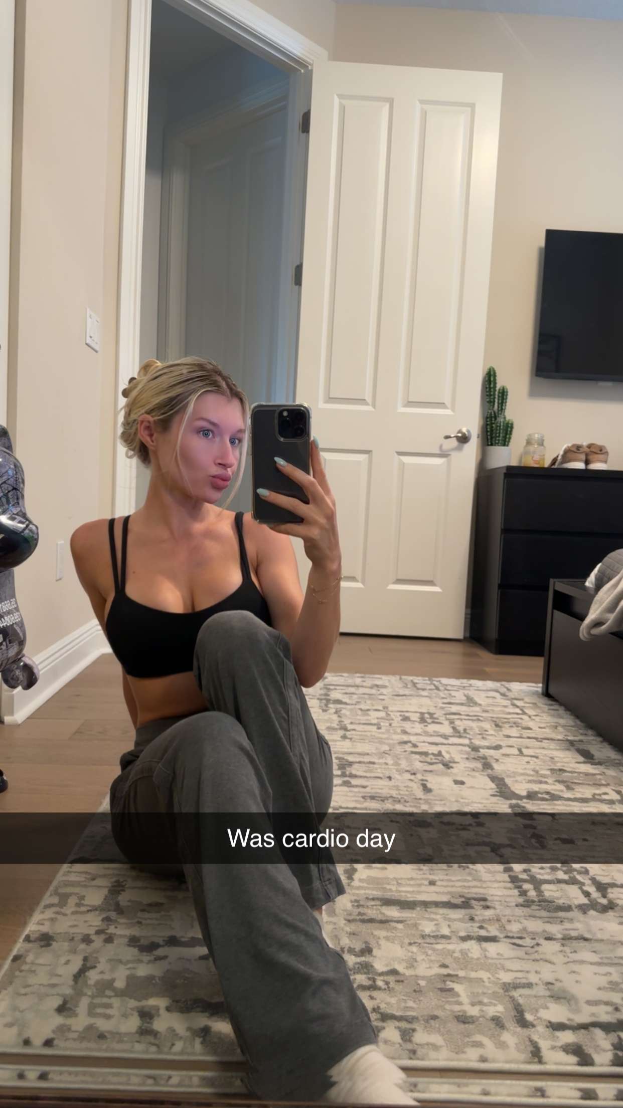 kylaayese snapchat image archive image