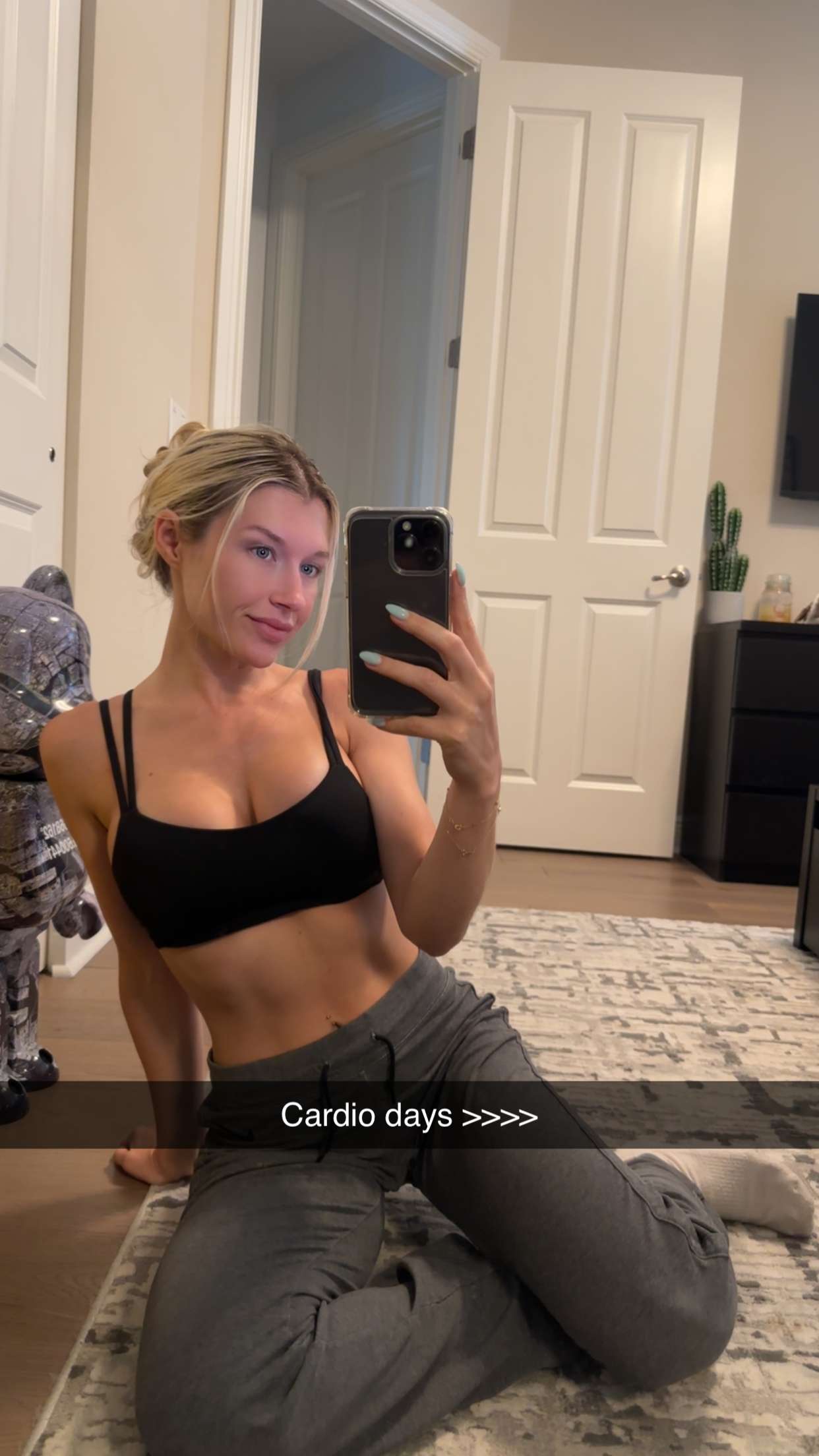 kylaayese snapchat image archive image