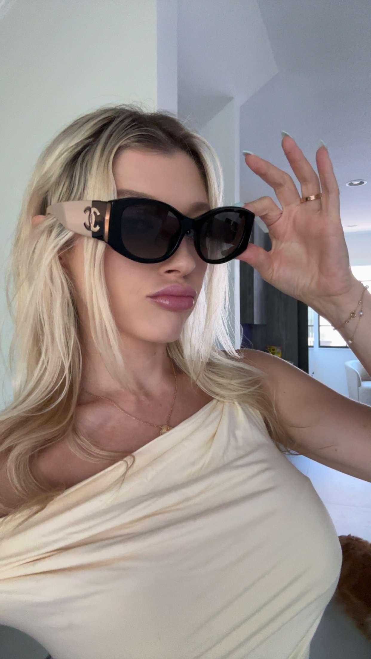 kylaayese snapchat image archive image