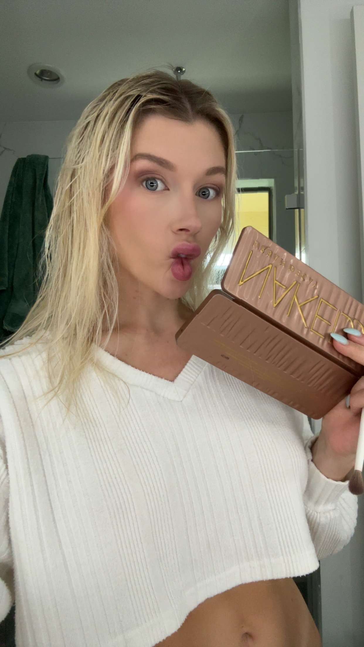 kylaayese snapchat image archive image