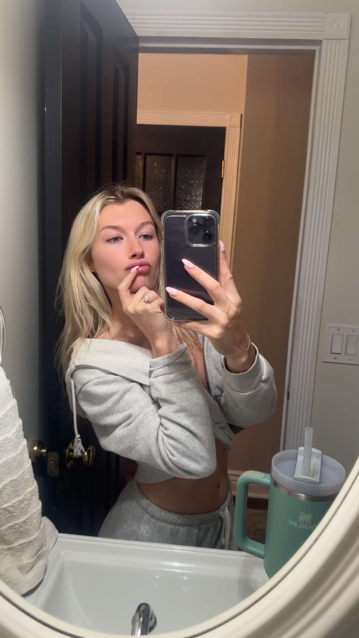 kylaayese snapchat image archive image