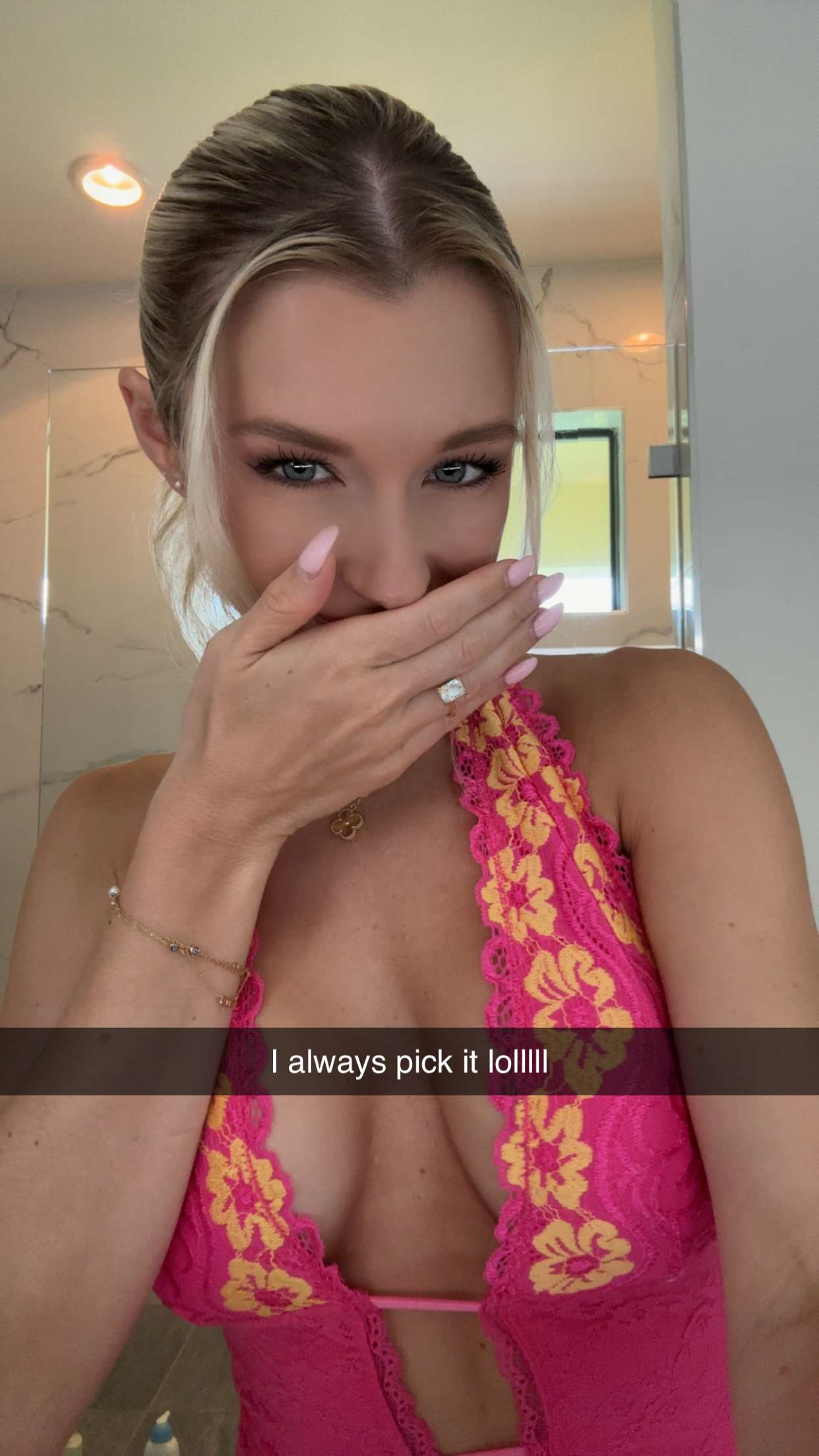 kylaayese snapchat image archive image