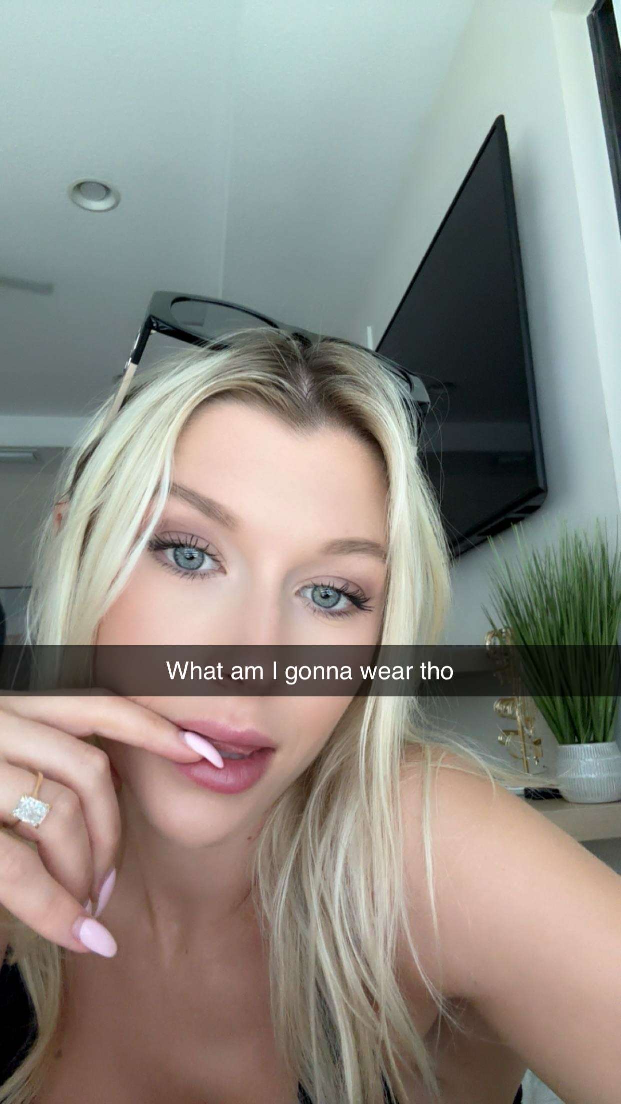 kylaayese snapchat image archive image