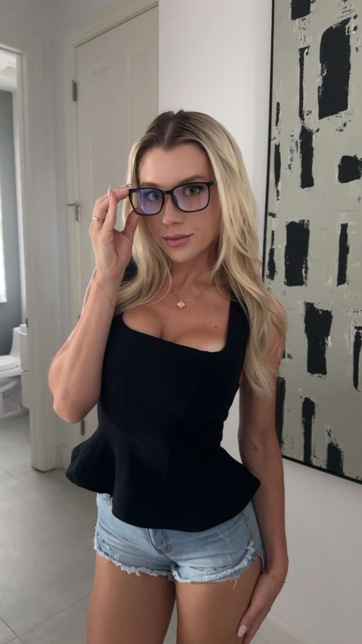 kylaayese snapchat image archive image