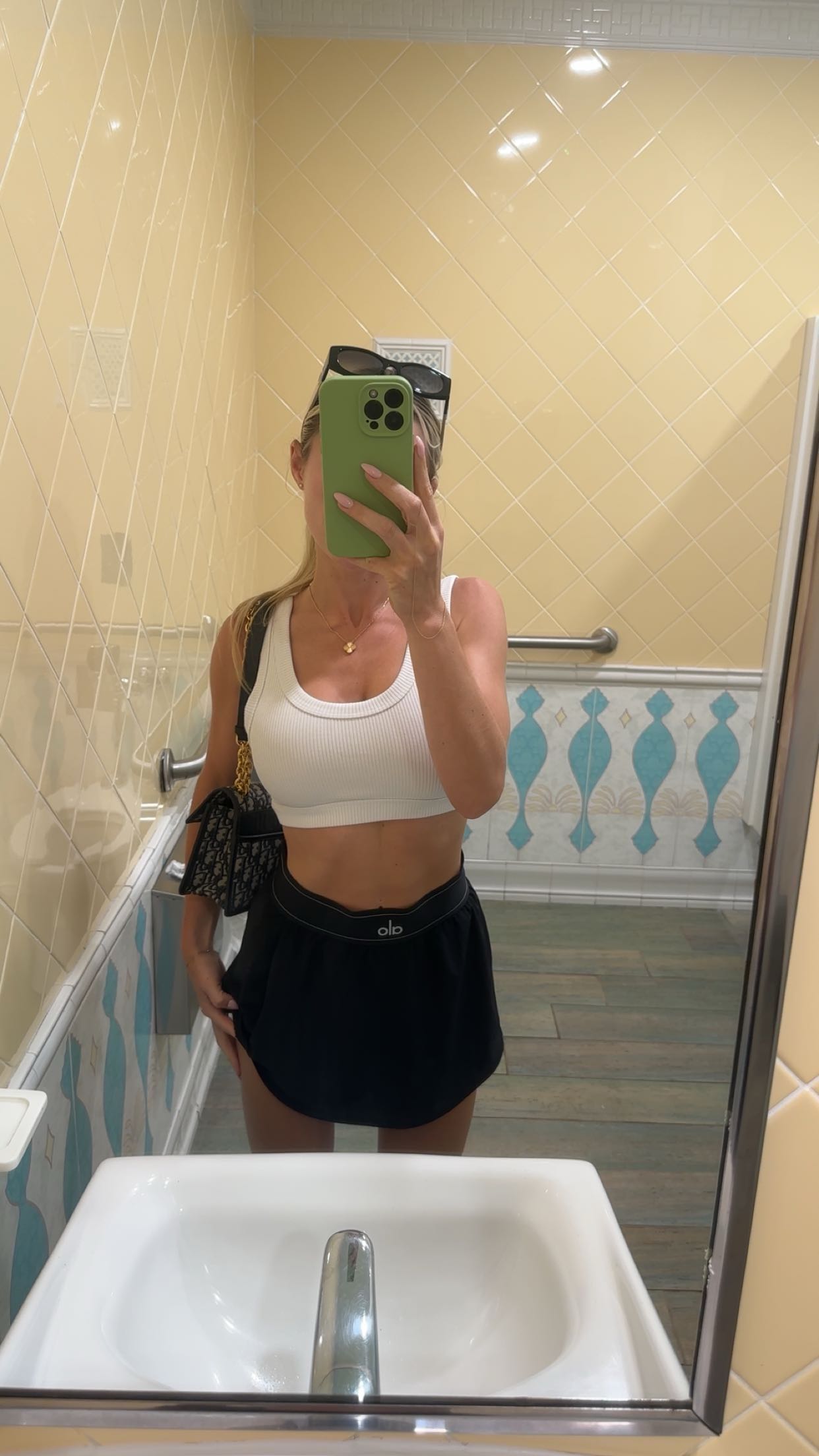 kylaayese snapchat image archive image