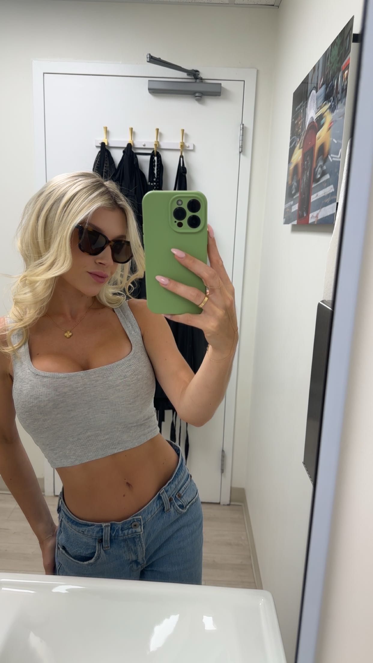 kylaayese snapchat image archive image