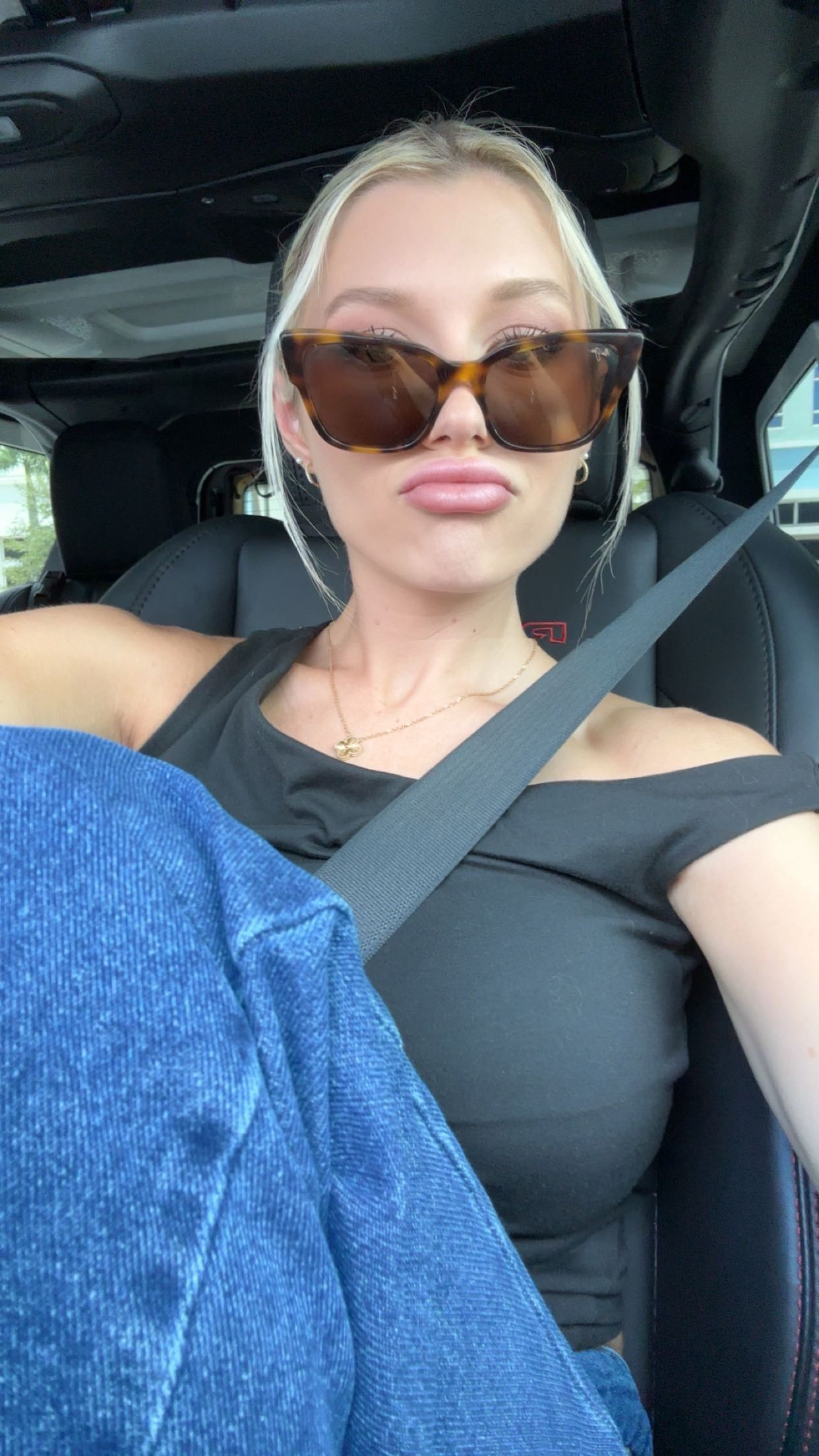 kylaayese snapchat image archive image