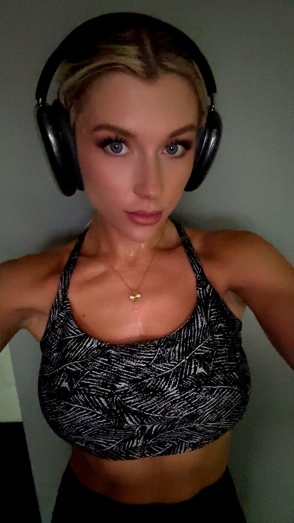 kylaayese image ~ Altpins