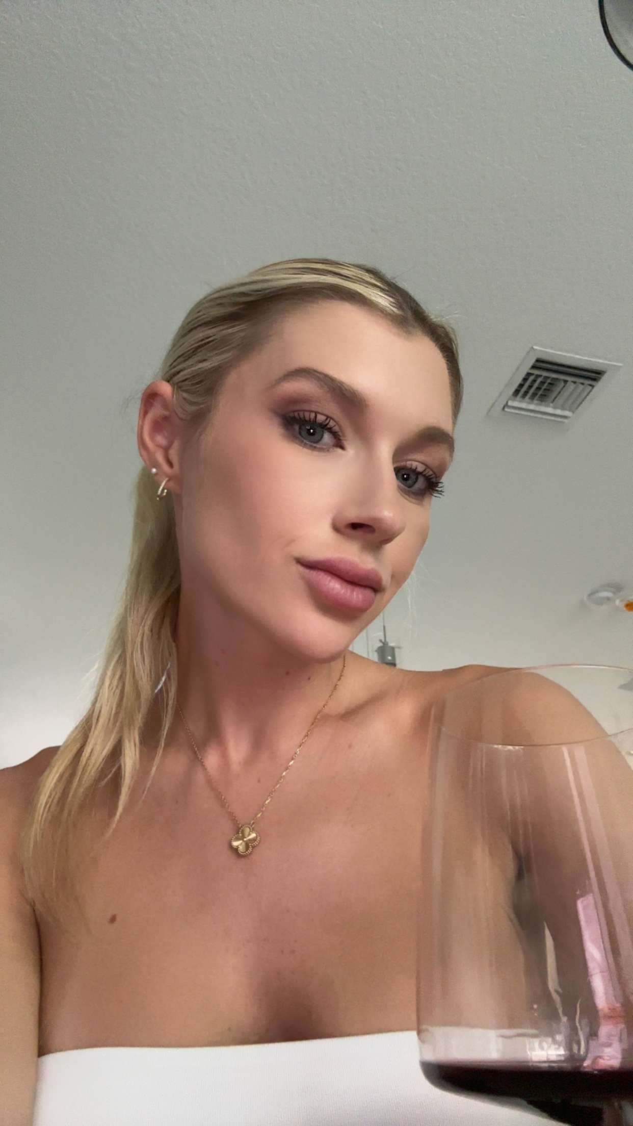 kylaayese snapchat image archive image