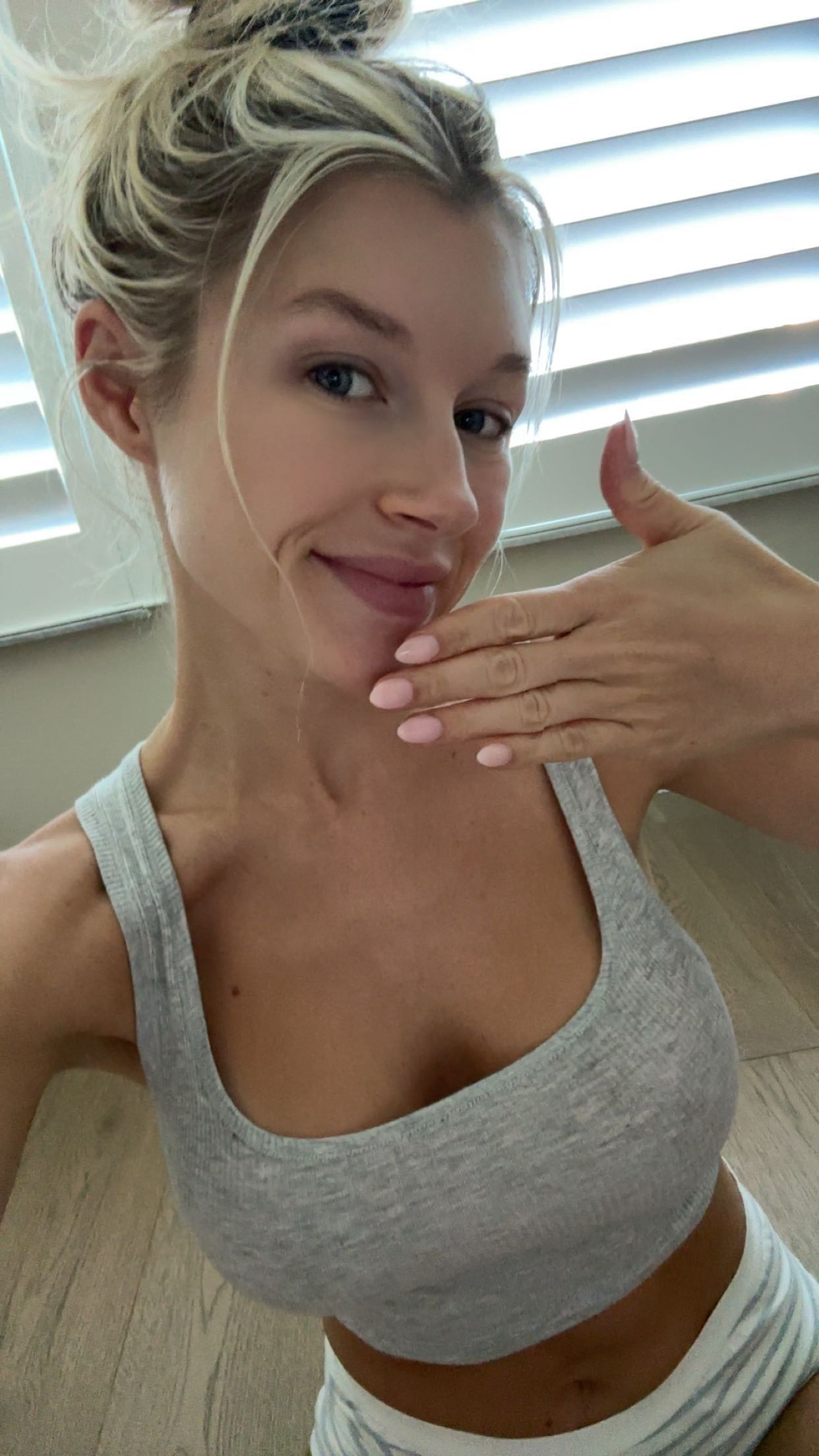 kylaayese snapchat image archive image