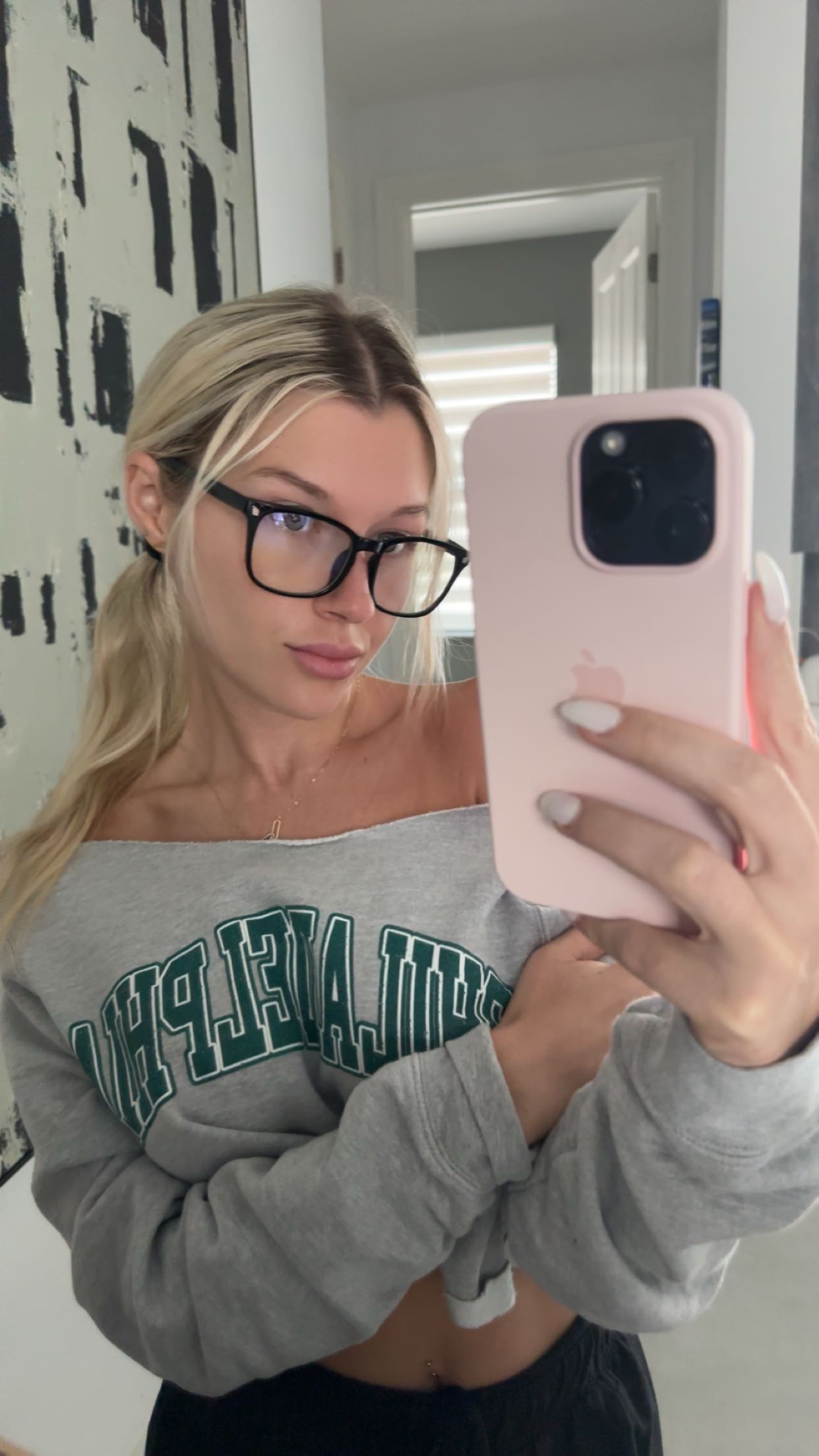 kylaayese snapchat image archive image