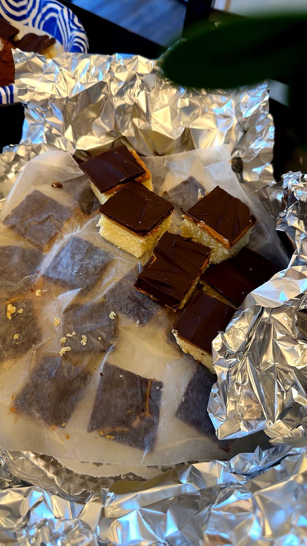 kylaayese image ~ Altpins