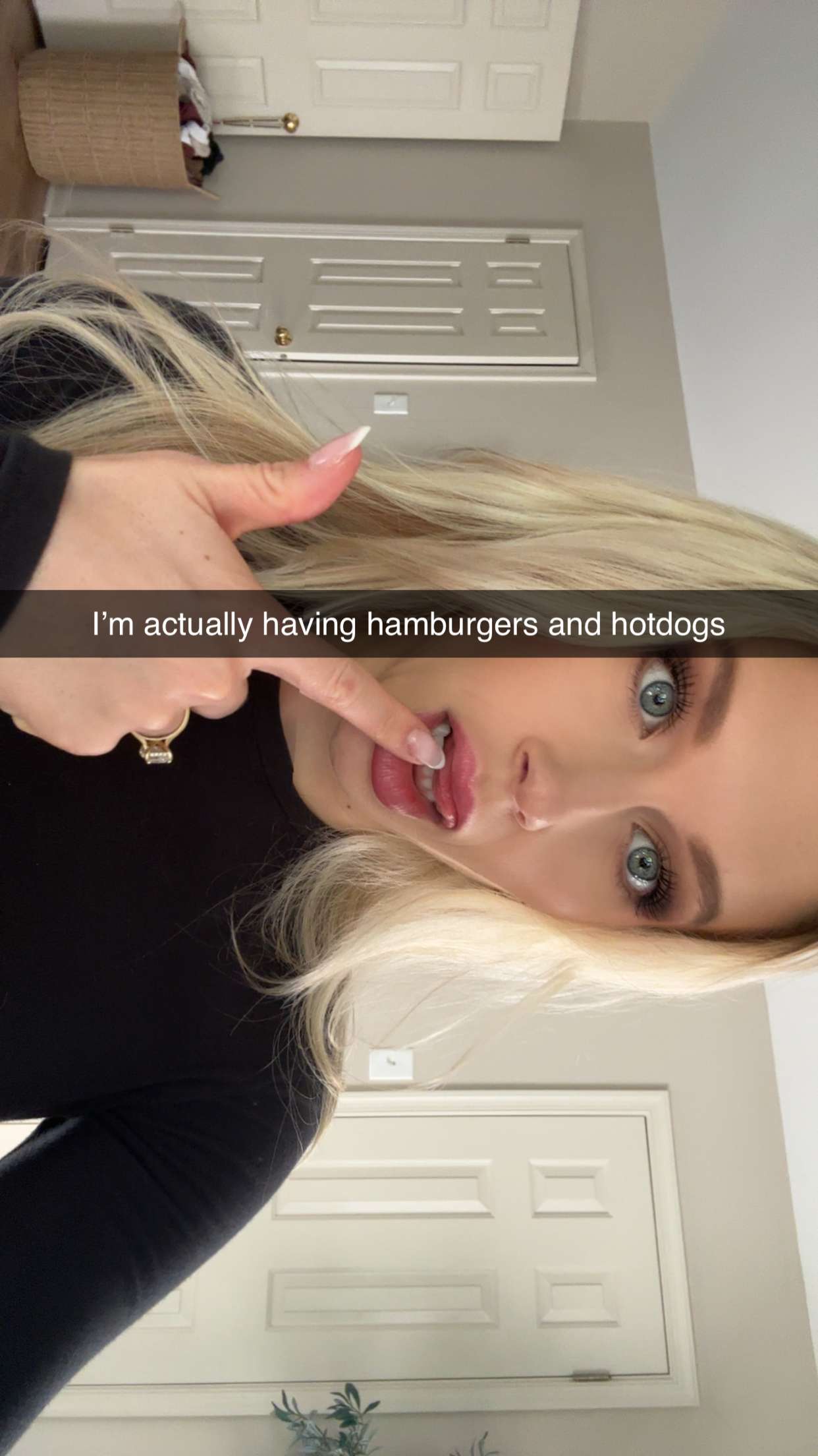 kylaayese snapchat image archive image