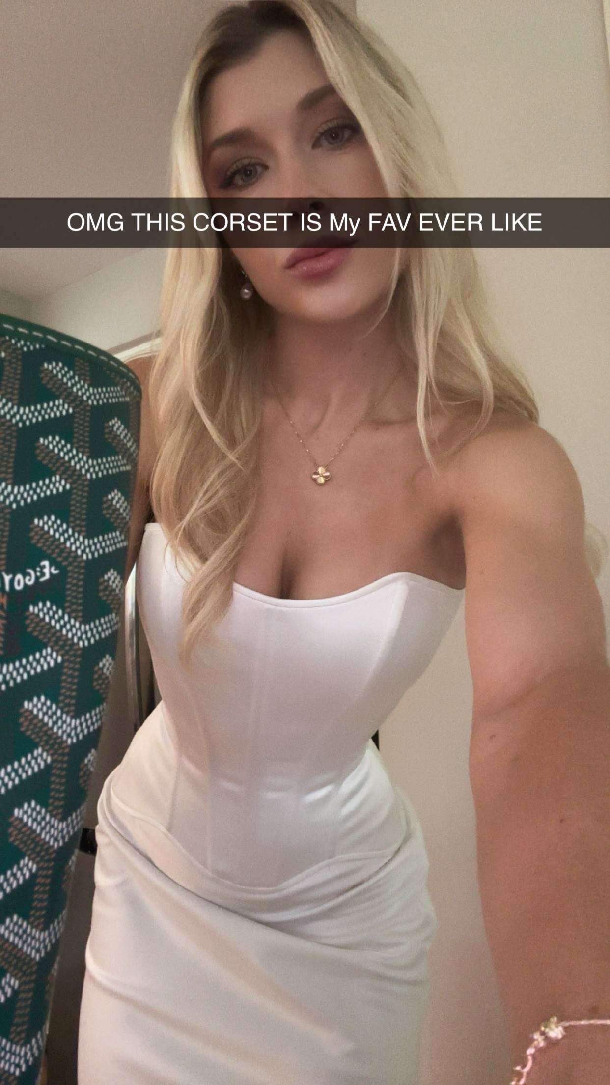 kylaayese snapchat image archive image