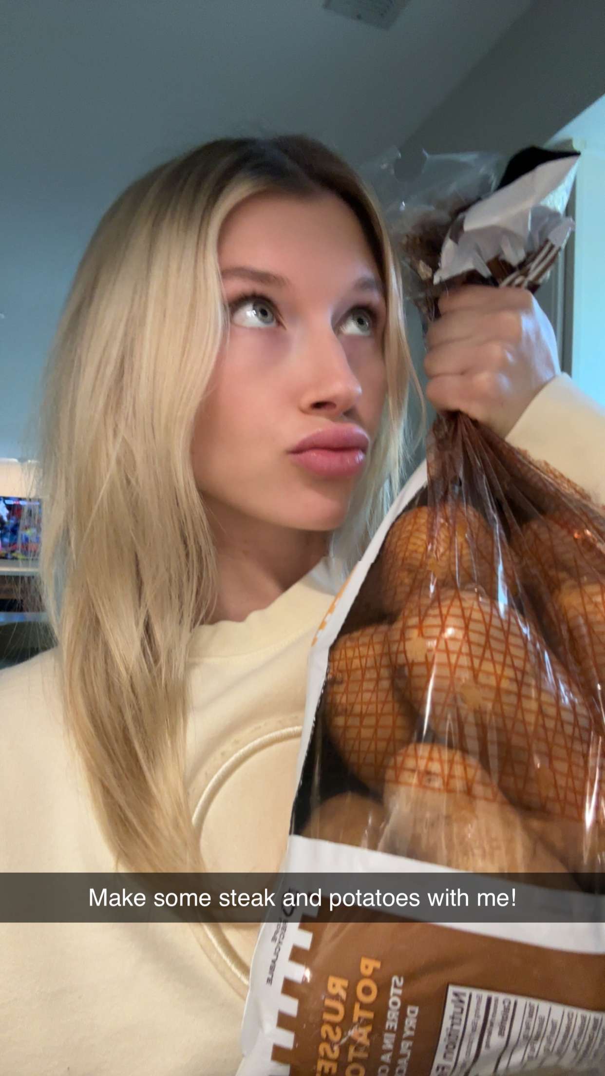 kylaayese snapchat image archive image