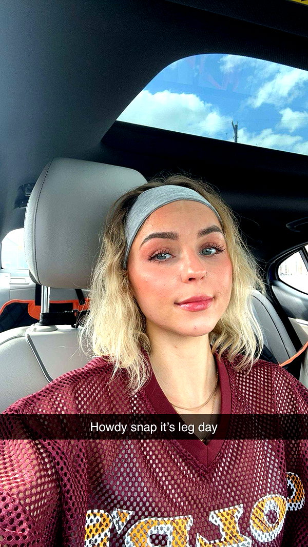 laurenj.fit snapchat image archive image