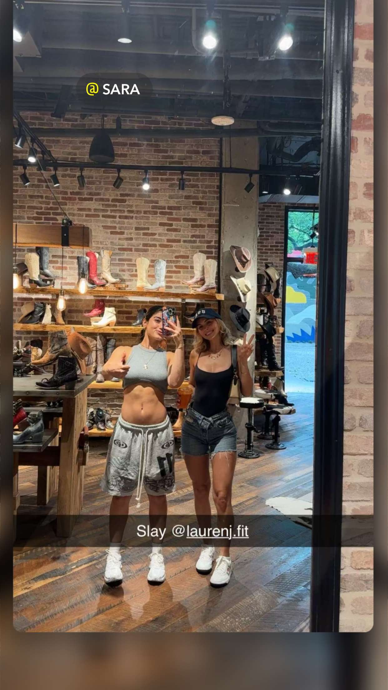 laurenj.fit snapchat image archive image