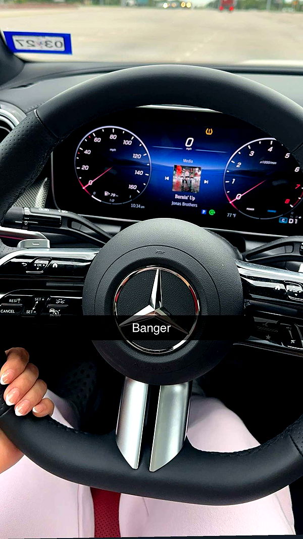 laurenj.fit image ~ Altpins