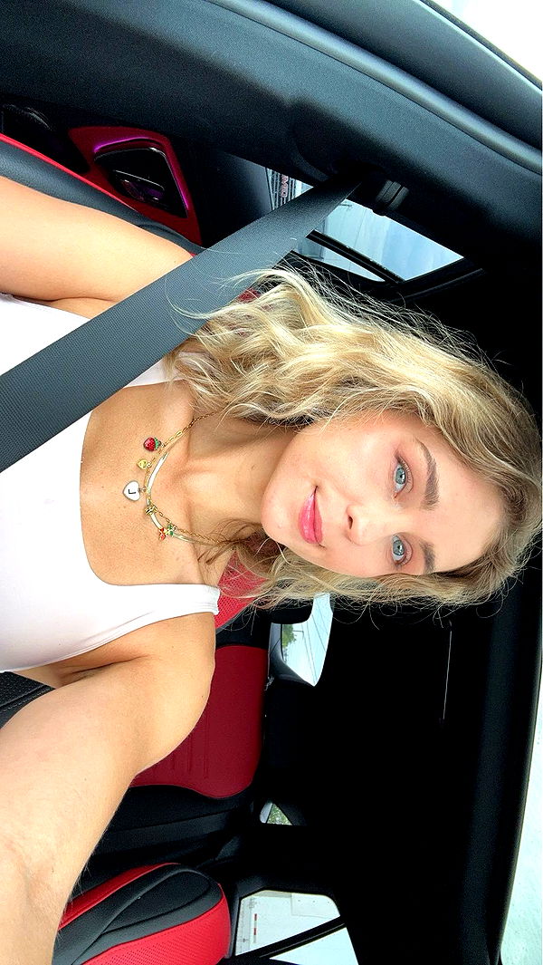 laurenj.fit image ~ Altpins