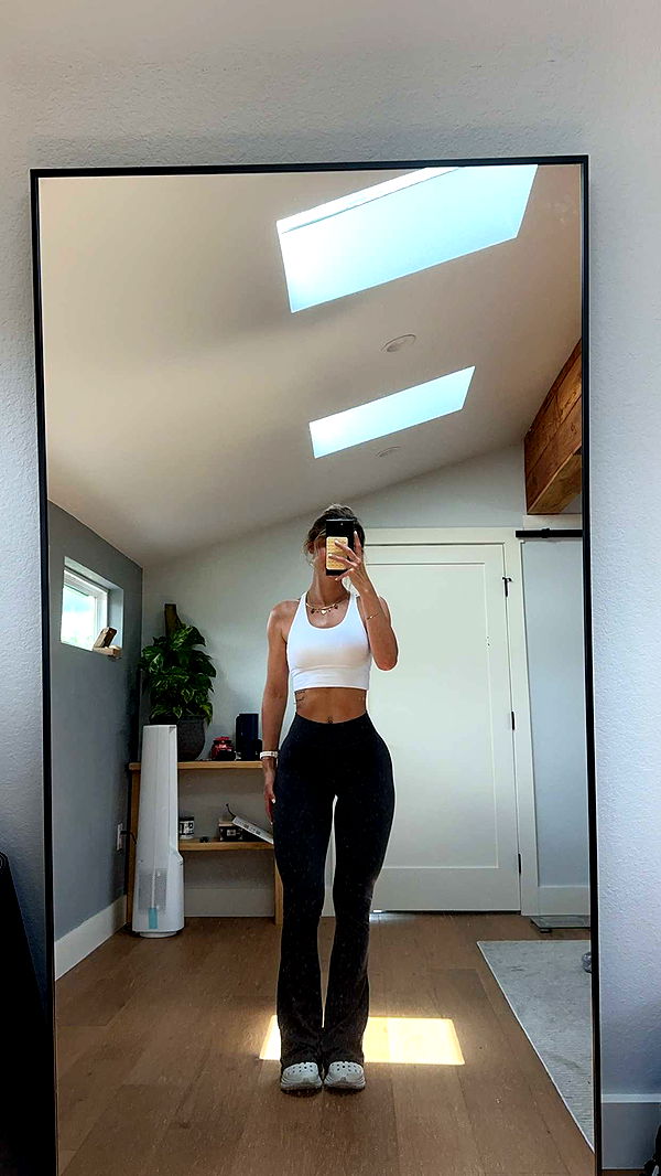 laurenj.fit image ~ Altpins