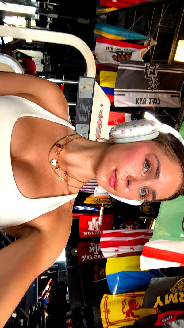 laurenj.fit image ~ Altpins