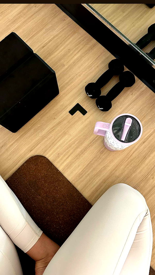 laurenj.fit image ~ Altpins