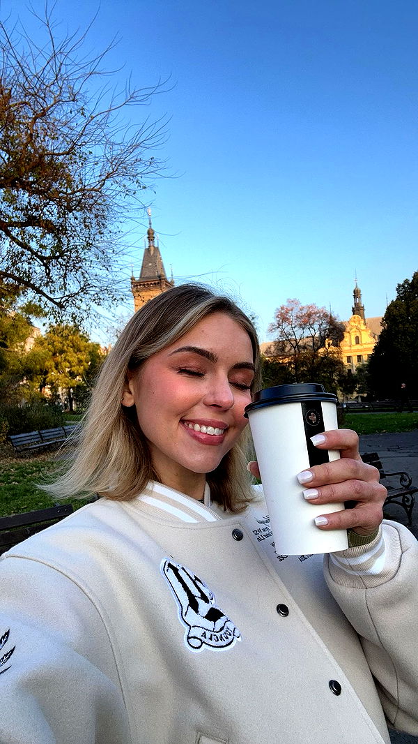 laurenj.fit image ~ Altpins