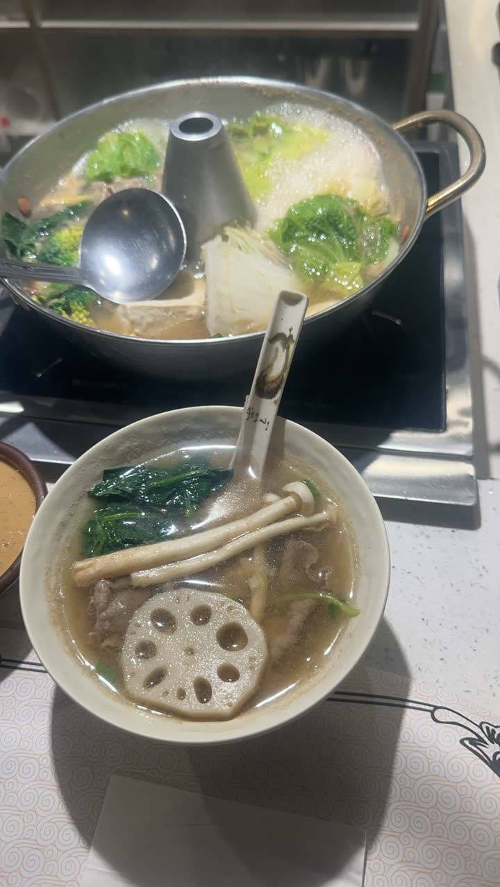 leonanaomii snapchat image archive image