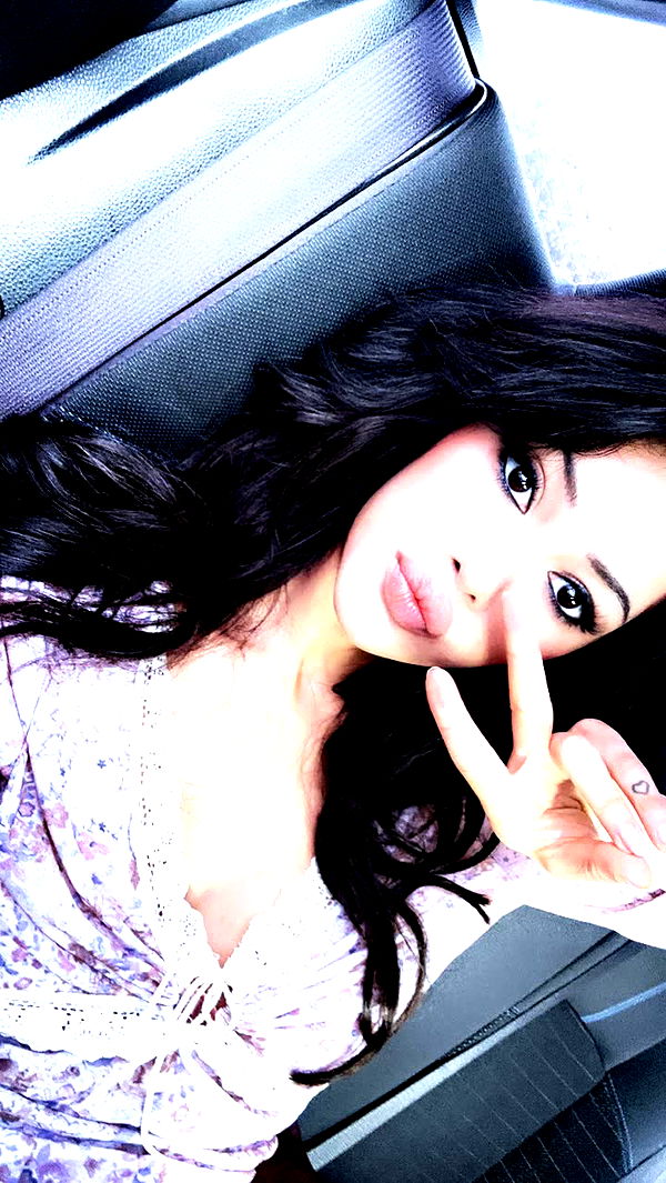 leonanaomii image ~ Altpins