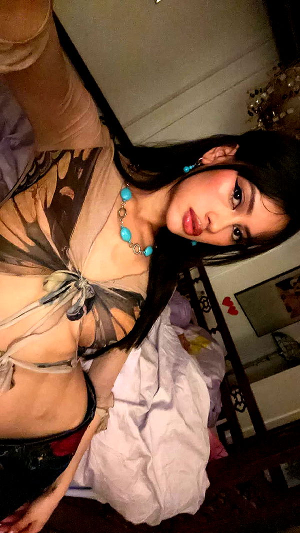 leonanaomii image ~ Altpins