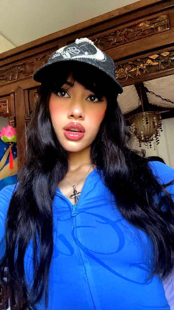 leonanaomii image ~ Altpins