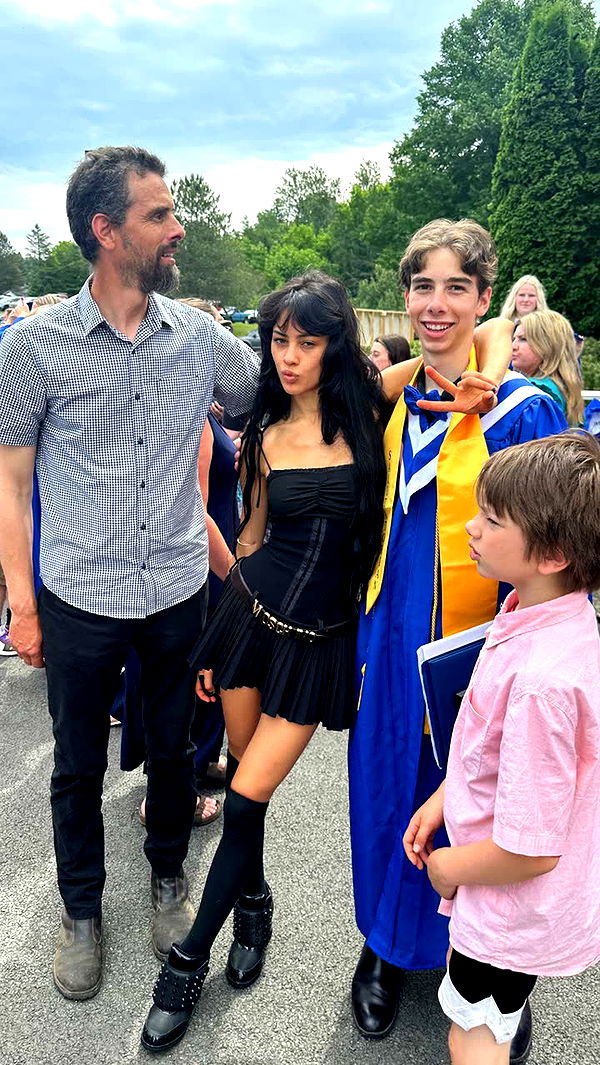 leonanaomii image ~ Altpins