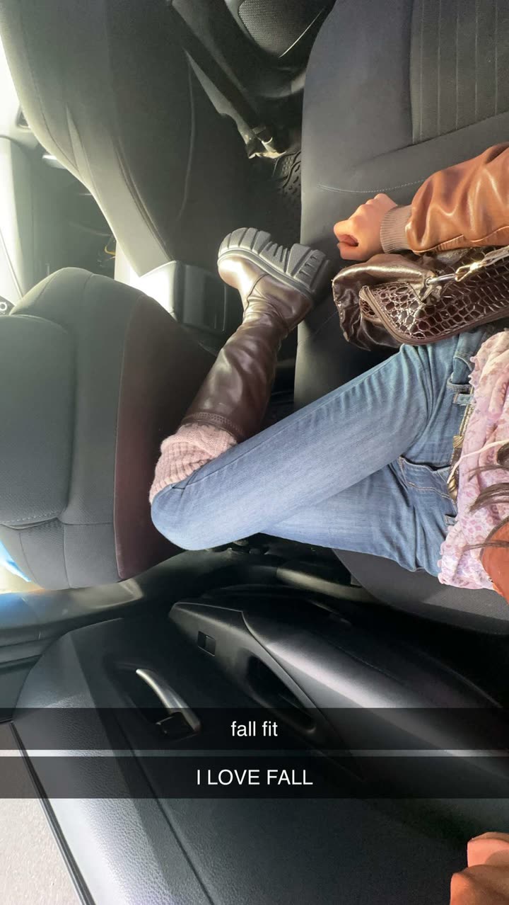 leonanaomii snapchat image archive image