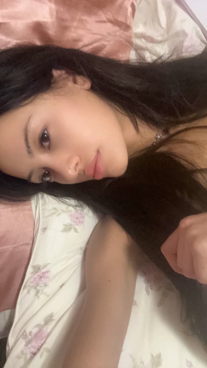 leonanaomii snapchat image archive image