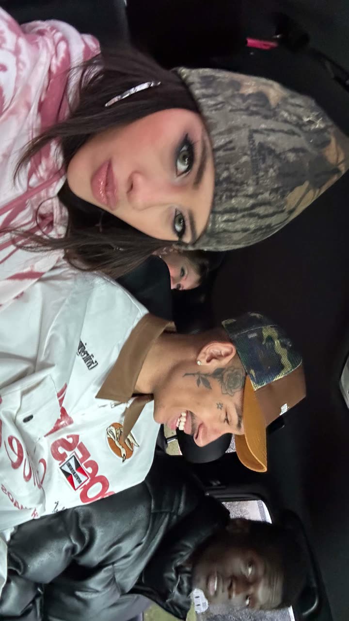 leonanaomii snapchat image archive image