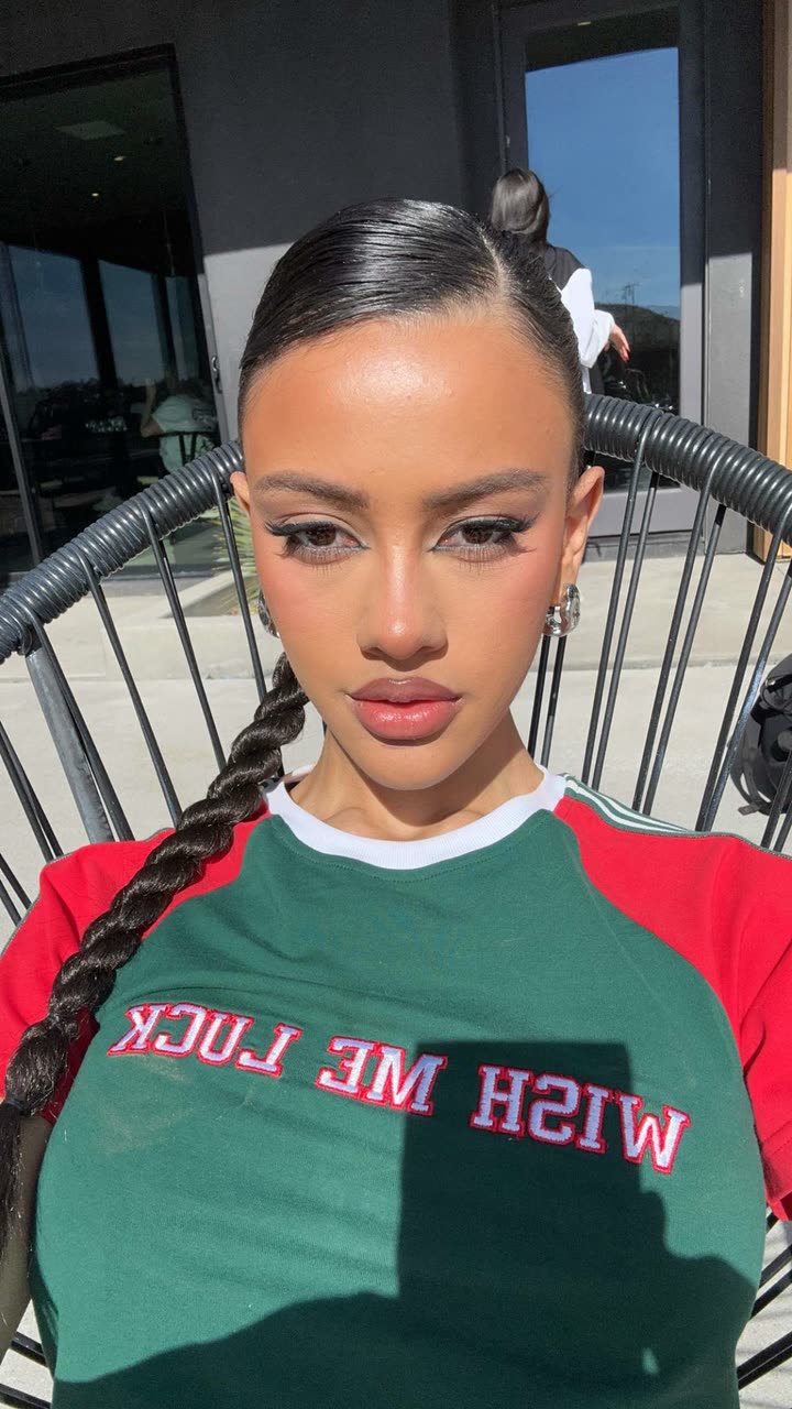 leonanaomii snapchat image archive image