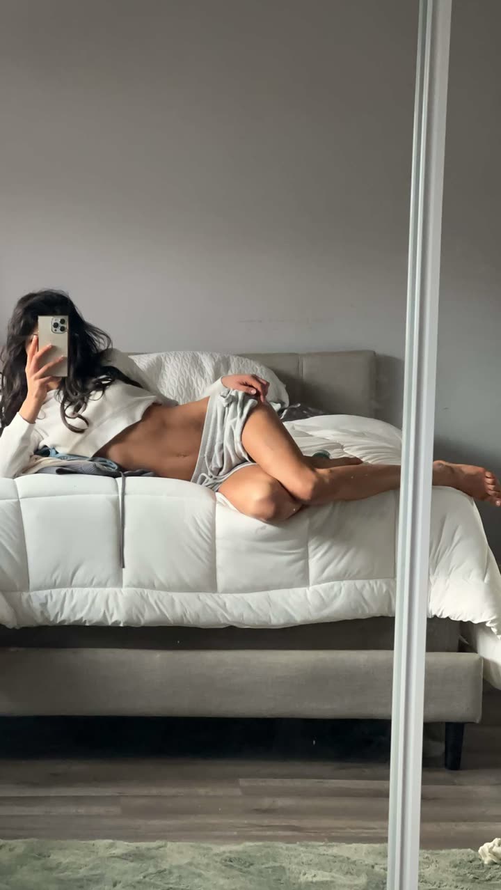 leonanaomii snapchat image archive image