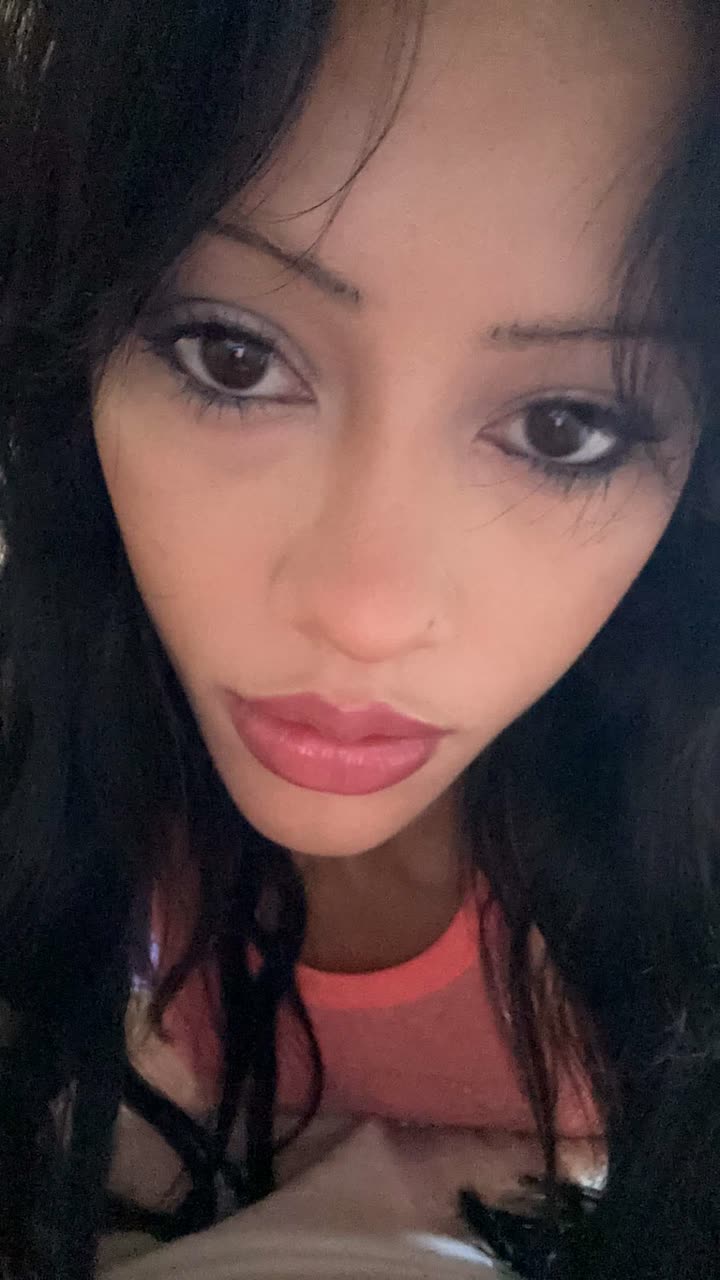 leonanaomii snapchat image archive image