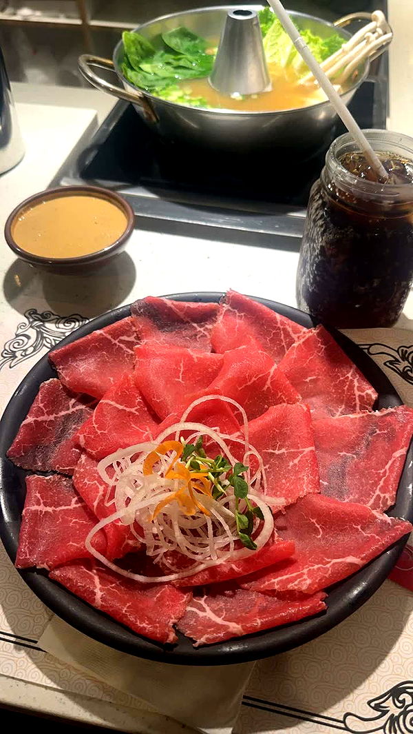 leonanaomii image ~ Altpins