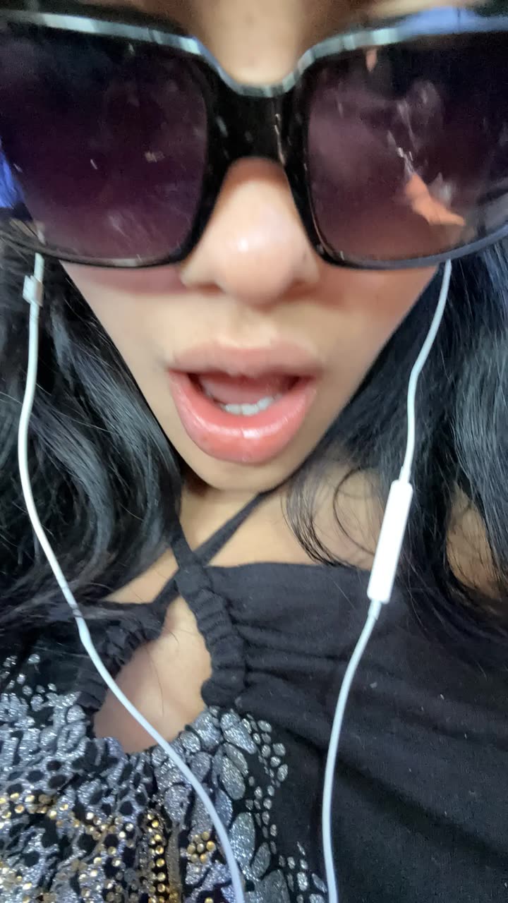 leonanaomii snapchat image archive image