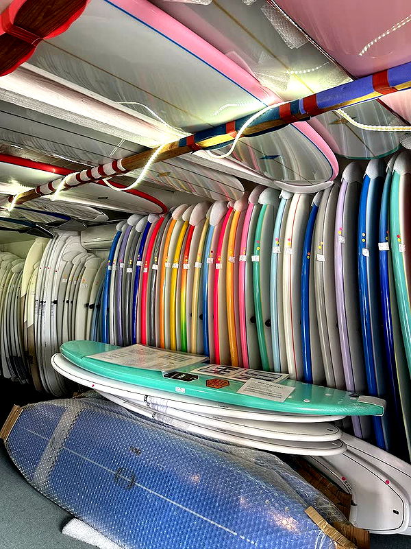 leonanaomii image ~ Altpins