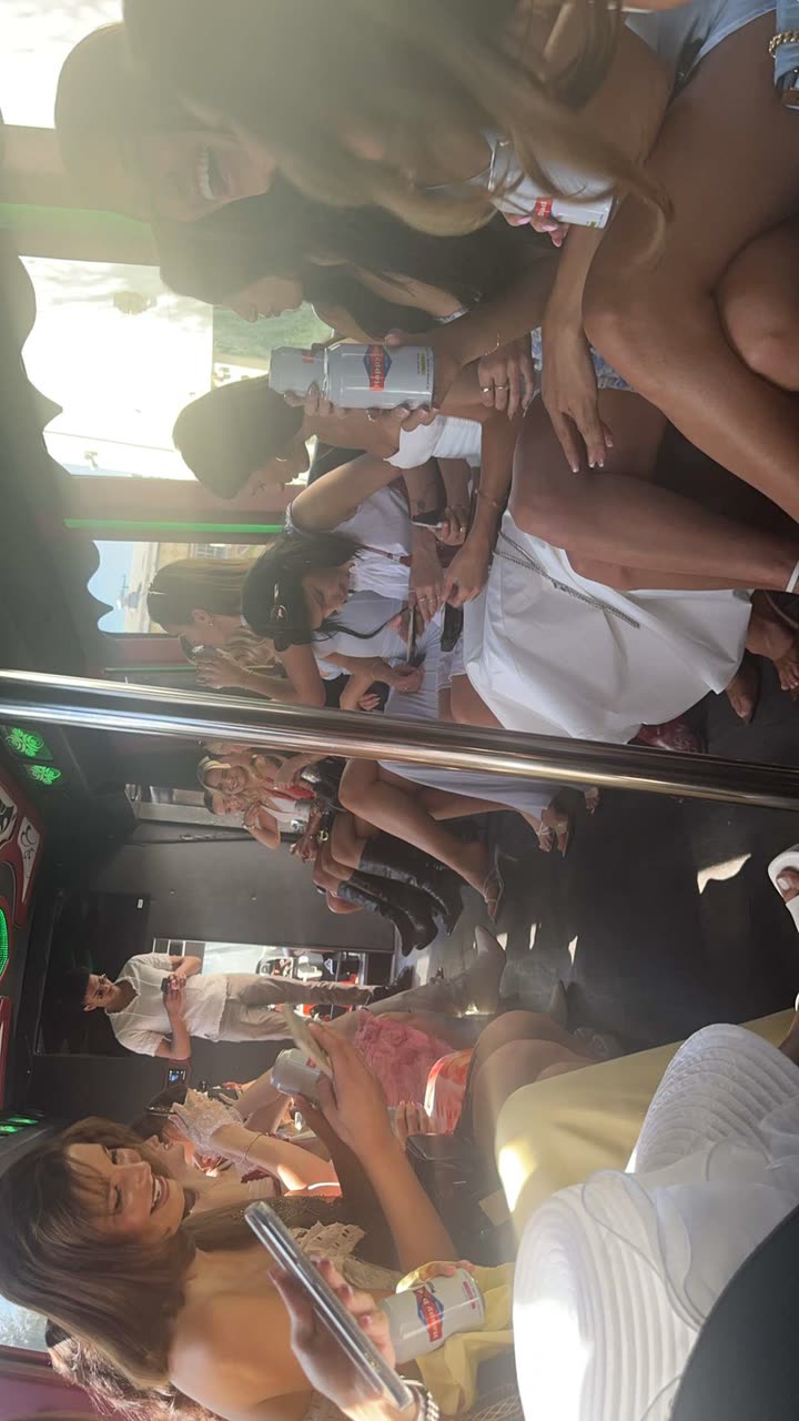 leonanaomii snapchat image archive image