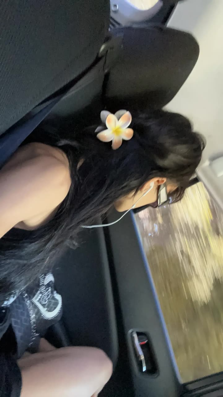 leonanaomii snapchat image archive image