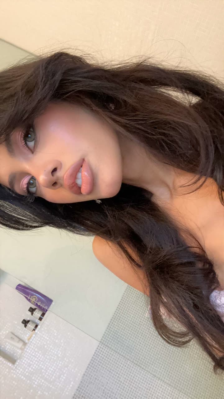 leonanaomii snapchat image archive image