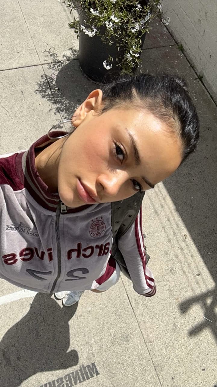 leonanaomii snapchat image archive image