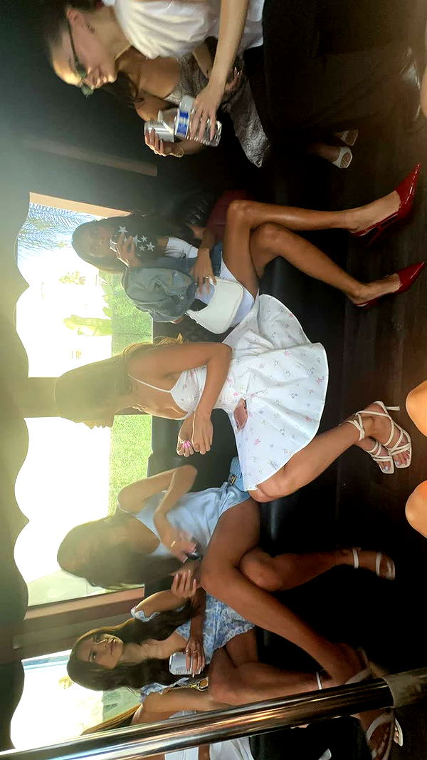 leonanaomii image ~ Altpins