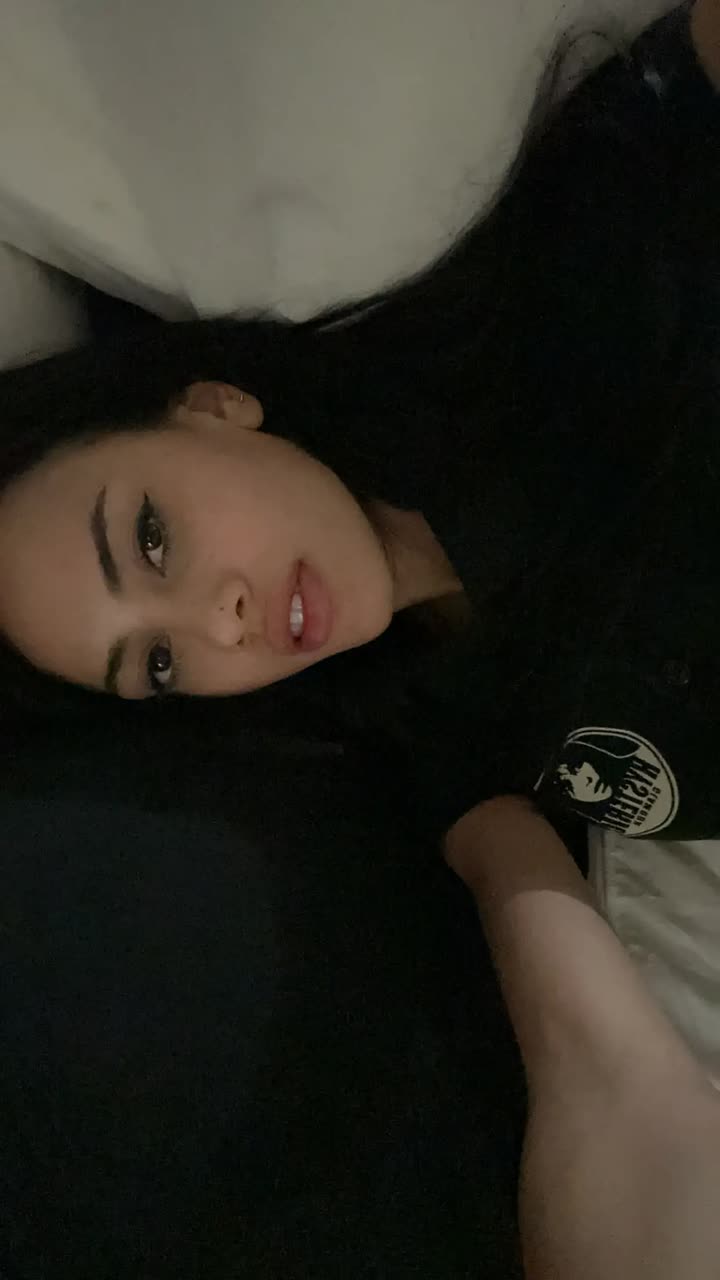 leonanaomii snapchat image archive image